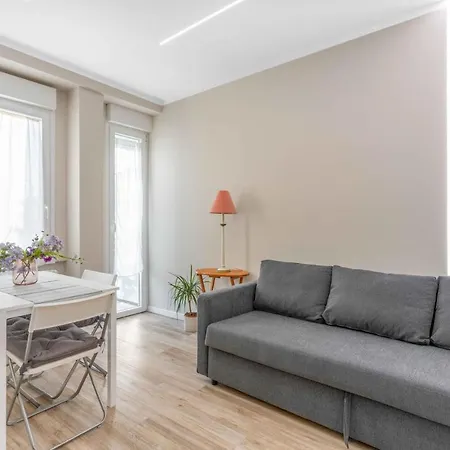 Bo13 -Crescenzago- Bright - Wifi - Elegant Apartment Milan Exterior photo